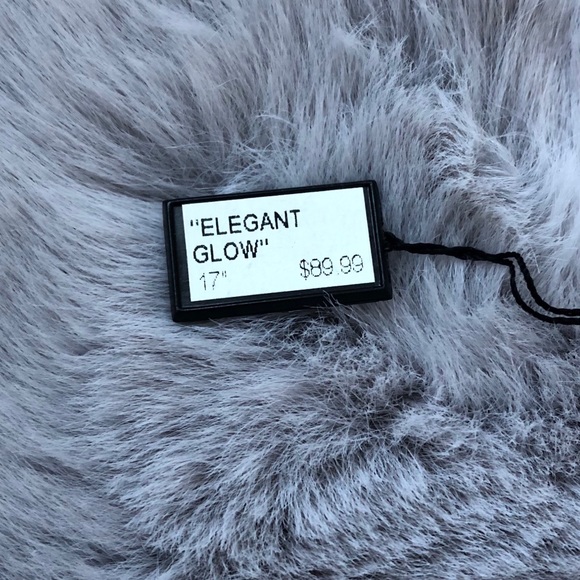 Sparkly Crystal Necklace - Picture 4 of 4